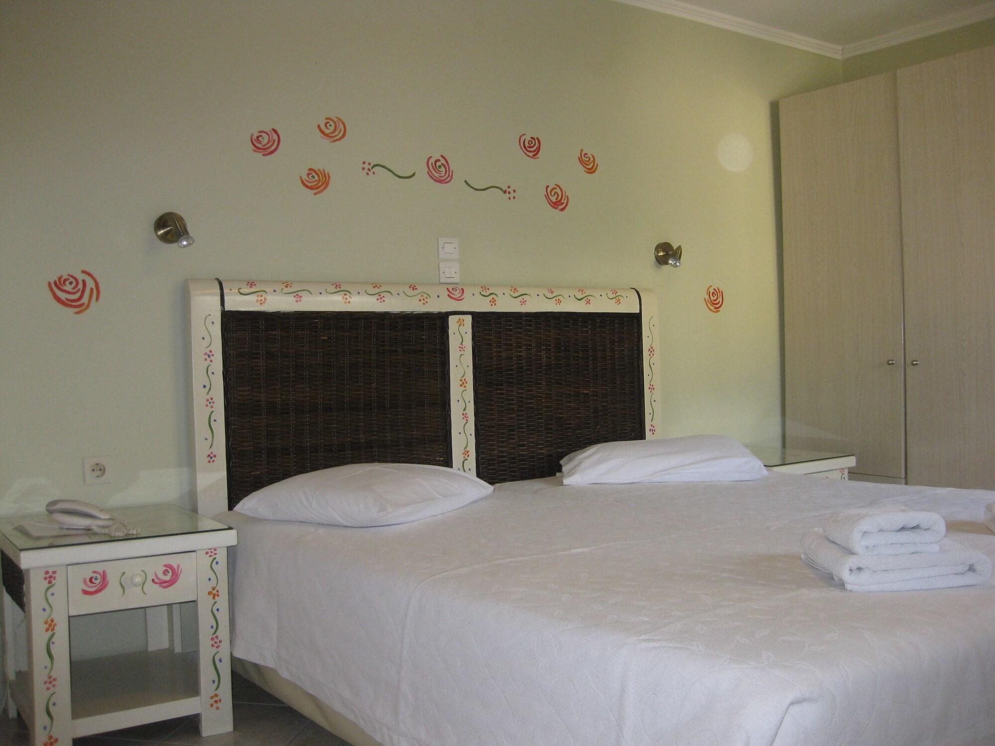Virginia Hotel Samos Town Bagian luar foto