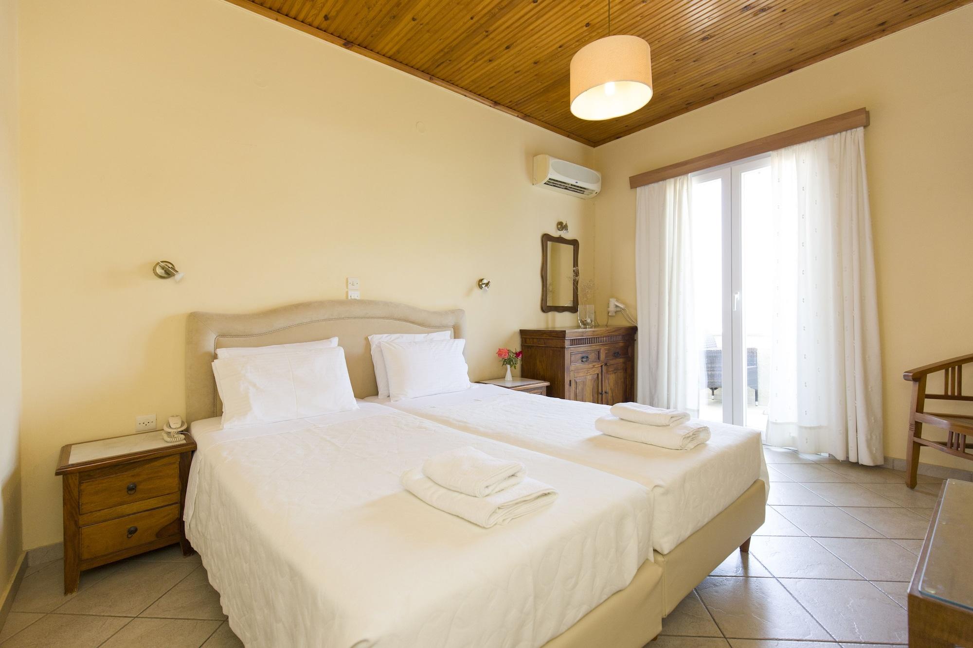 Virginia Hotel Samos Town Bagian luar foto