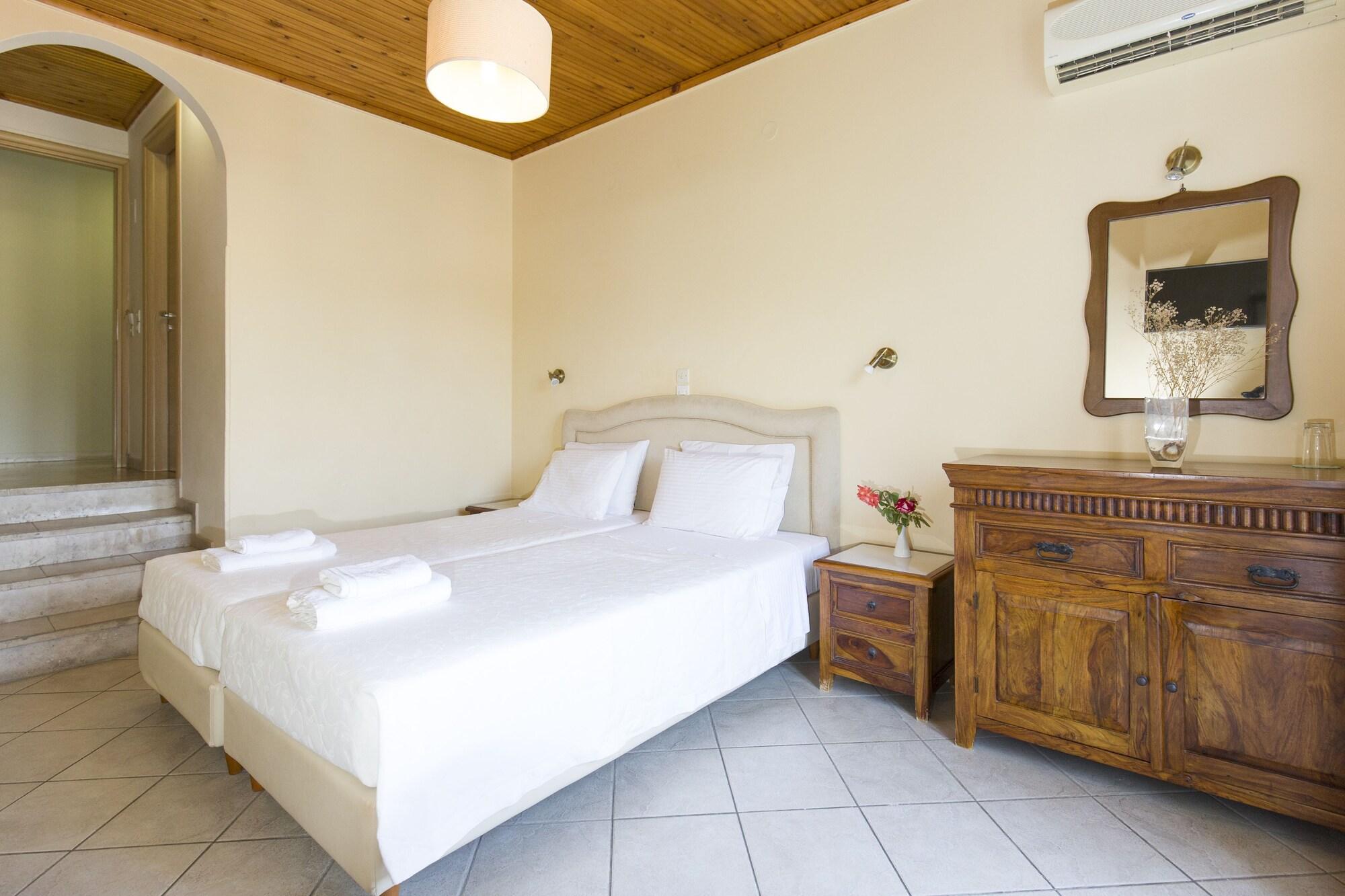 Virginia Hotel Samos Town Bagian luar foto