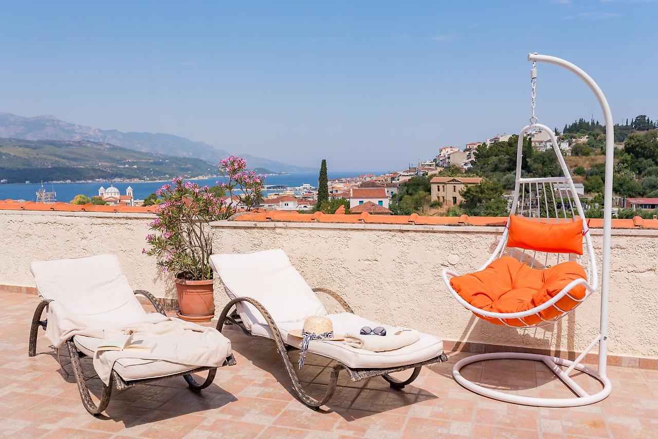 Virginia Hotel Samos Town Bagian luar foto