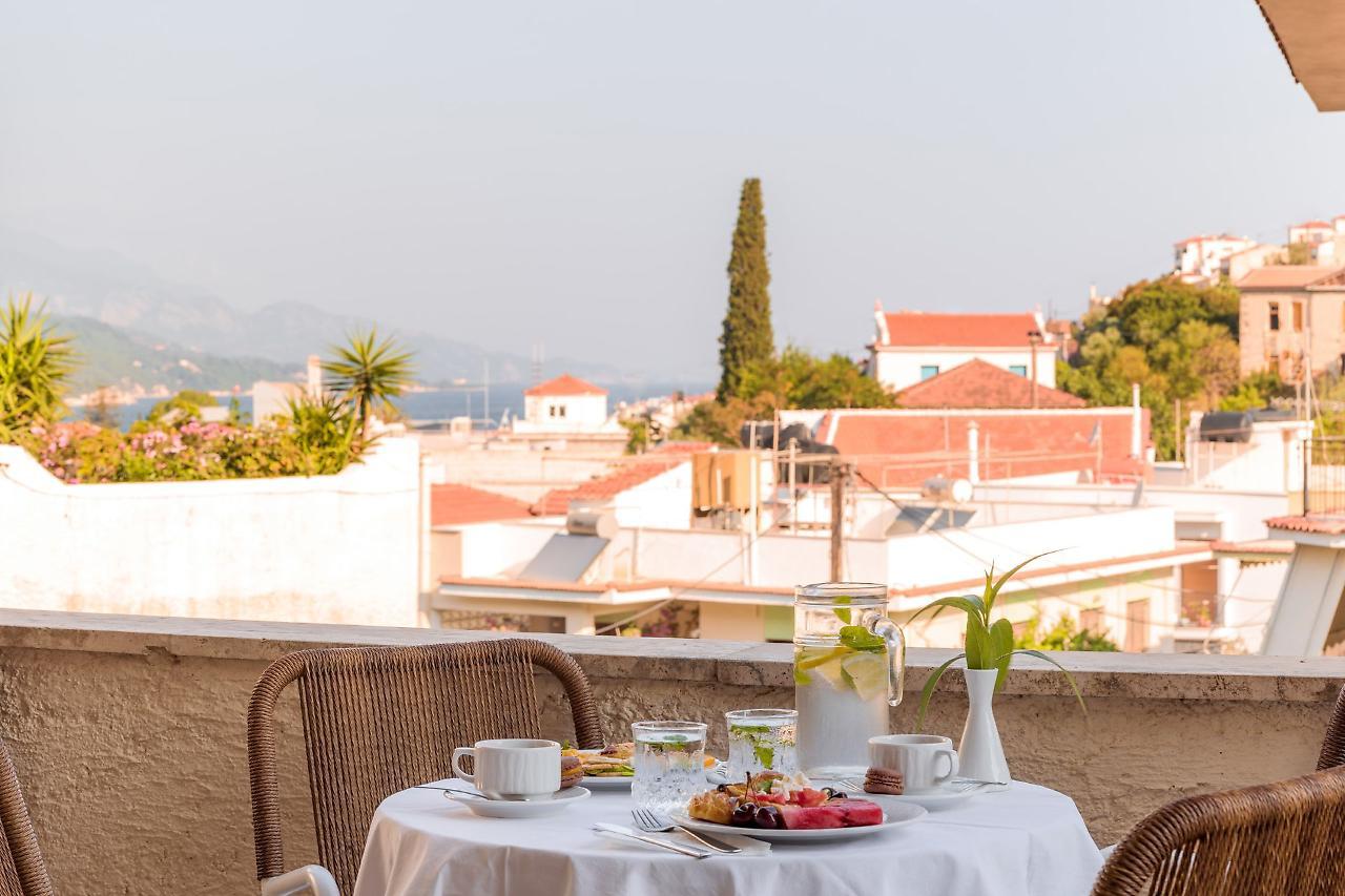 Virginia Hotel Samos Town Bagian luar foto