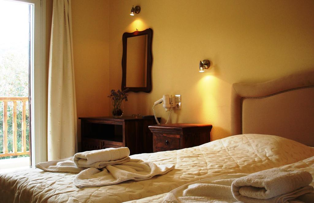 Virginia Hotel Samos Town Bagian luar foto