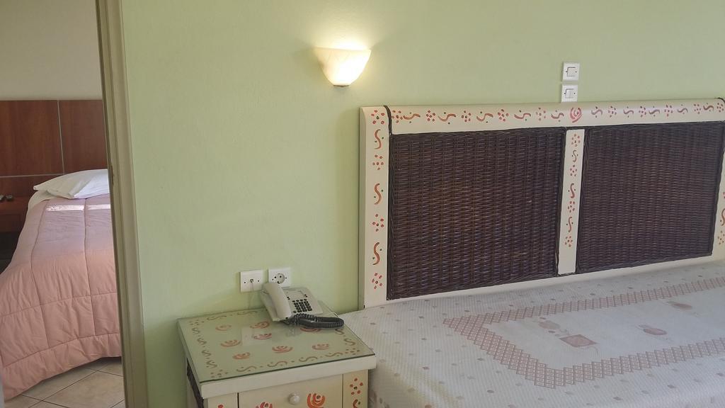 Virginia Hotel Samos Town Bagian luar foto