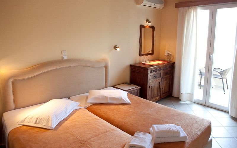 Virginia Hotel Samos Town Bagian luar foto
