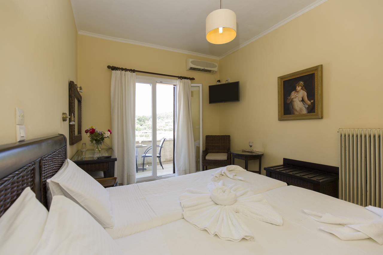 Virginia Hotel Samos Town Bagian luar foto