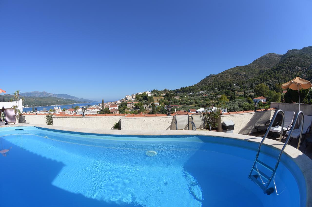 Virginia Hotel Samos Town Bagian luar foto