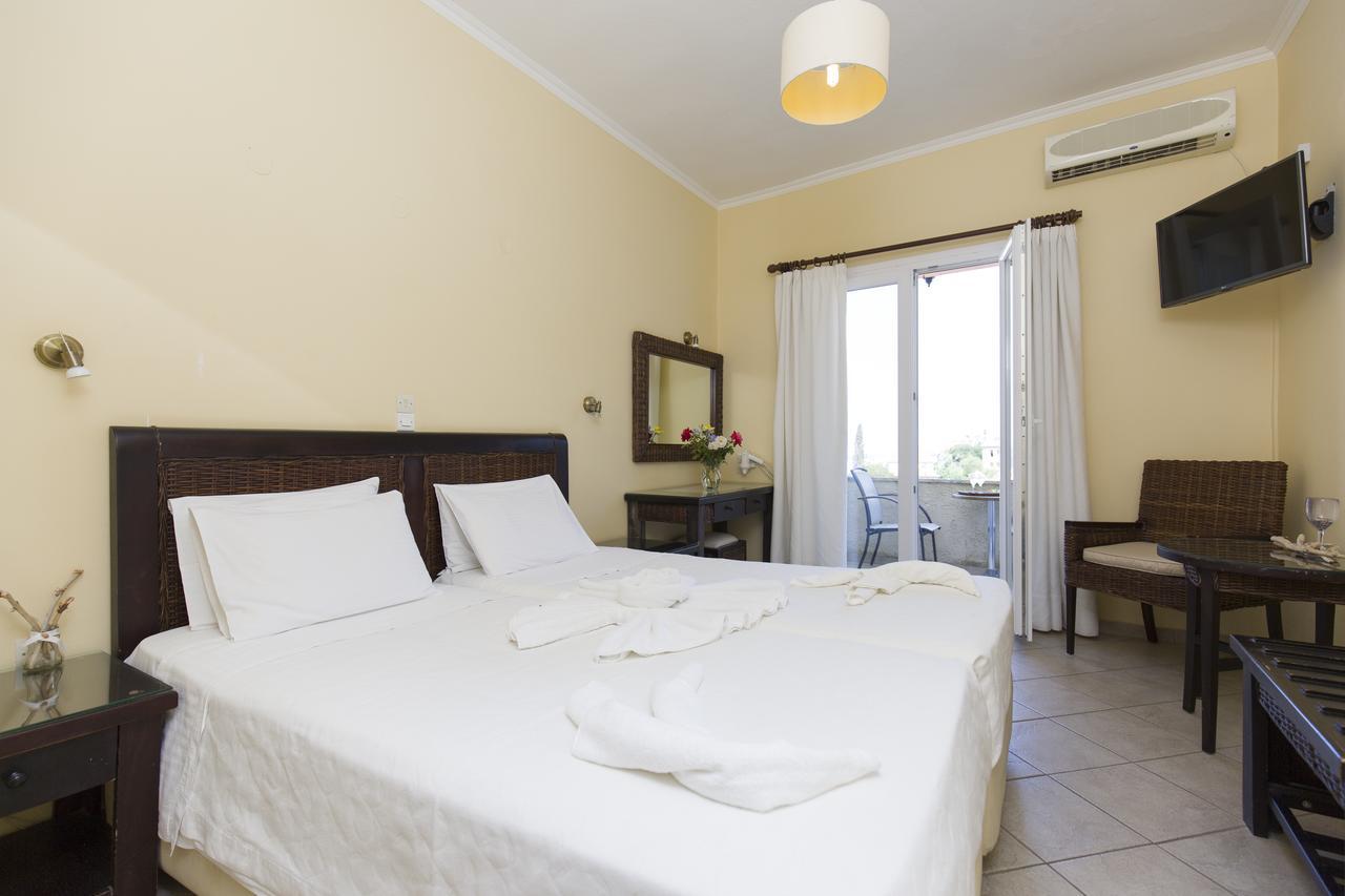 Virginia Hotel Samos Town Bagian luar foto