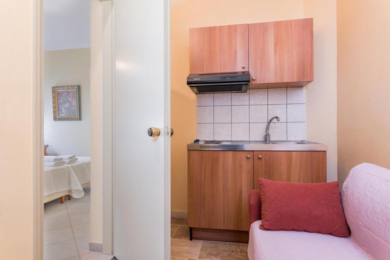 Virginia Hotel Samos Town Bagian luar foto